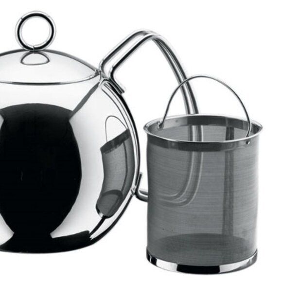 WMF 1.5-quart Stainless Steel Ball Tea Kettle with Infuser - Picture 4 of 4